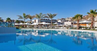 Boek je vakantie goedkoop naar Hotel Avra Imperial in Kolimbari voor je zonvakantie naar Kreta
