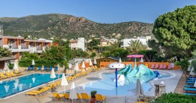Boek je vakantie goedkoop naar Hotel Katrin Hotel & Bungalows in Stalis voor je zonvakantie naar Kreta
