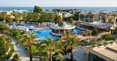 Boek je vakantie goedkoop naar Hotel Minoa Palace Beach Resort in Platanias voor je zonvakantie naar Kreta