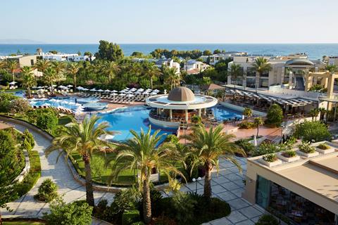 Boek je vakantie goedkoop naar Hotel Minoa Palace Beach Resort in Platanias voor je zonvakantie naar Kreta