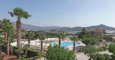 Boek je vakantie goedkoop naar Hotel TUI BLUE Elounda Breeze in Elounda voor je zonvakantie naar Kreta